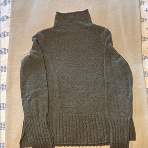 Green heather Turtleneck Sweater